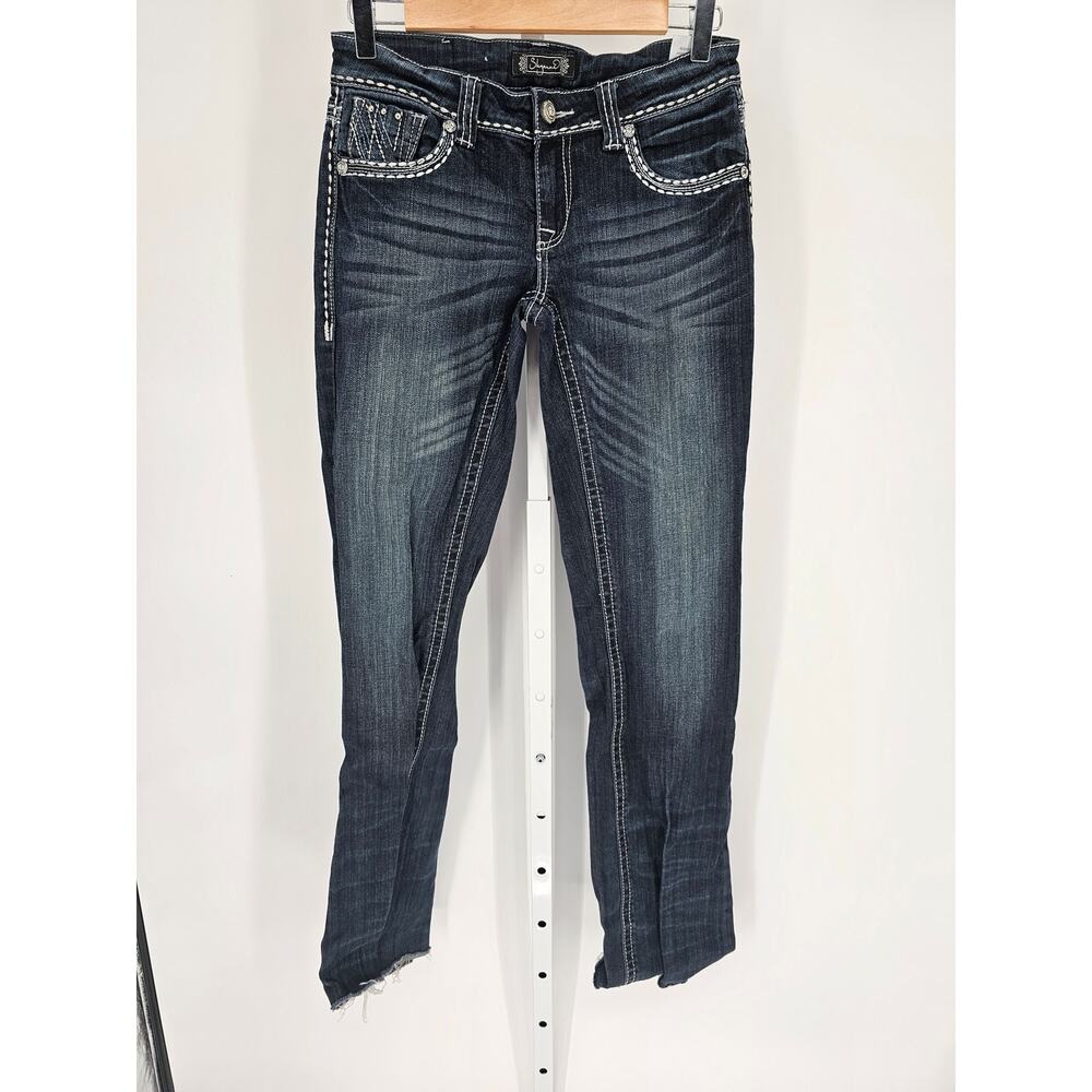 Shyanne Women's Low Rise Designed Pockets Button Closer Cotton Jeans 27/LNG